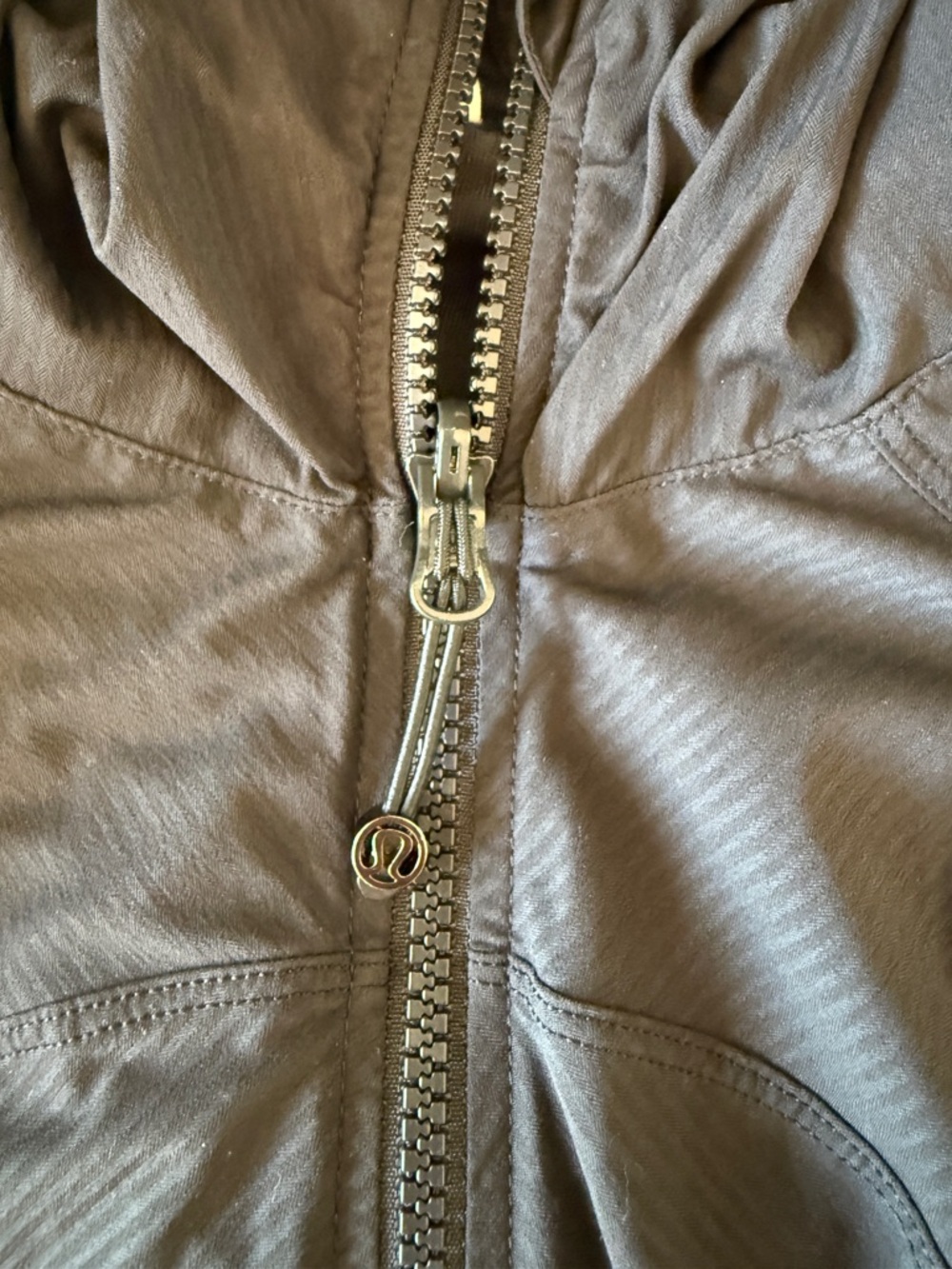 Lululemon Womens Black Hooded Full Zip Jacket Size 4 Thumbholes Athletic Yoga - Picture 3 of 6